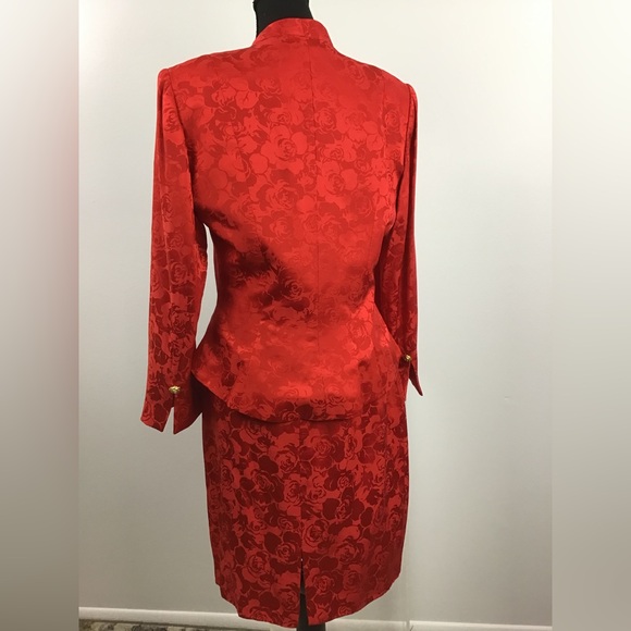 Vintage AJ Bari Silk Skirt Suit set Royal Red Sz 10 GOLD BUTTONS - Picture 4 of 17